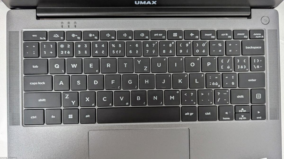 Laptop alaplap rövidzárlat jelei és otthoni diagnosztika